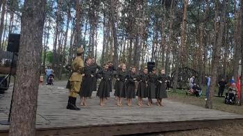Студия танца "Мысли" стала частью концертных мероприятий, посвященных этому великому празднику.