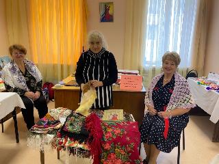 В Ретро клубе 60+ мастер-класс