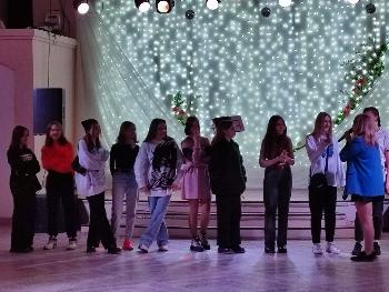 Интерактивная молодёжная танцевальная программа "Все цвета молодости"