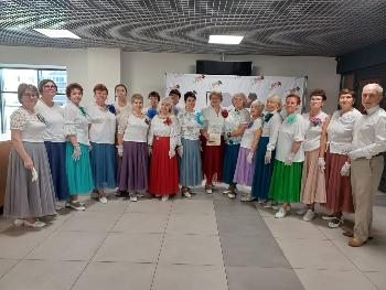 21 сентября наш замечательный танцевальный клуб «Бархатный сезон» принял участие в Городском фестивале творчества ветеранов «Мудрость поколений говорит», посвящённом Дню пожилых людей!