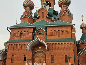 Яблочный спас у Храма Святителя Митрофана Воронежского 