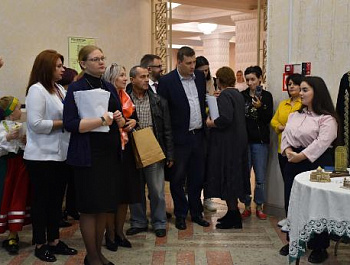 В рамках проекта «Коллаборация Домов дружбы Воронежской области» в Районном Дворце культуры состоялся культурный интенсив «Территория дружбы». 